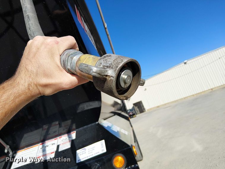 image for item DU3670 2023 MTM Midwest 26EL-QF-SP end dump trailer