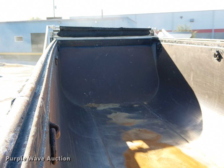 image for item DU3670 2023 MTM Midwest 26EL-QF-SP end dump trailer