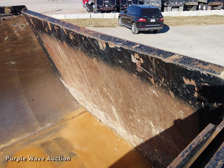 image for item DU3670 2023 MTM Midwest 26EL-QF-SP end dump trailer