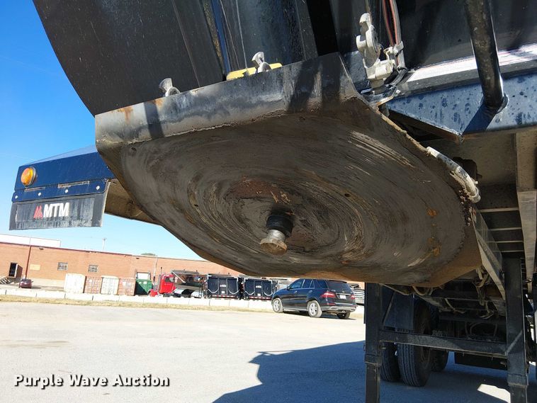 image for item DU3670 2023 MTM Midwest 26EL-QF-SP end dump trailer