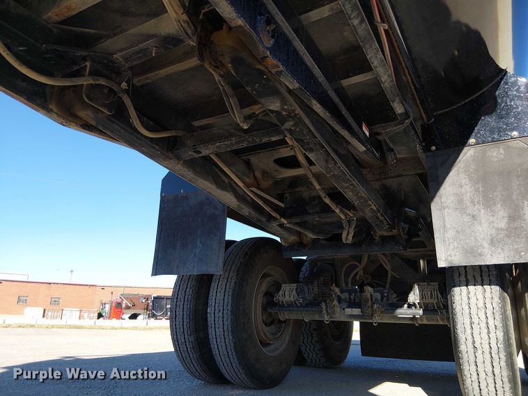 image for item DU3670 2023 MTM Midwest 26EL-QF-SP end dump trailer