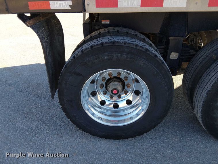 image for item DU3670 2023 MTM Midwest 26EL-QF-SP end dump trailer