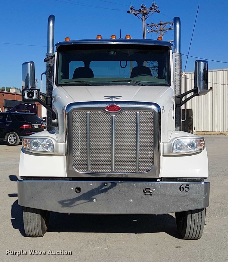 CAMIóN 2017 PETERBILT