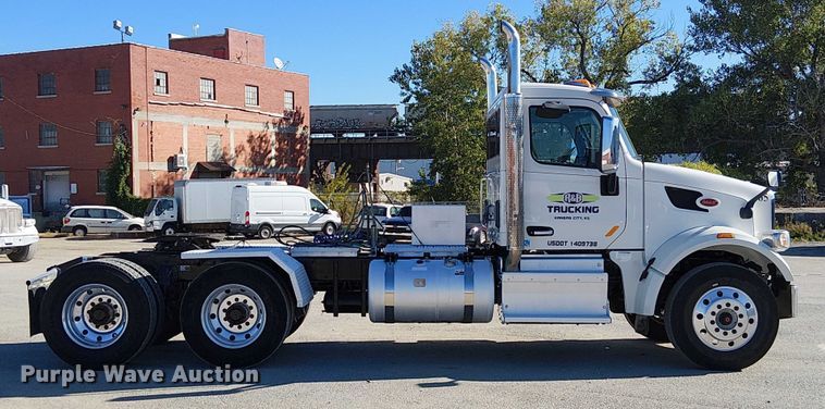 CAMIóN 2017 PETERBILT