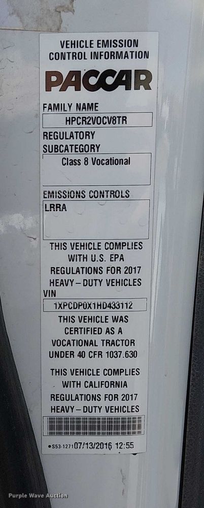 image for item DU3671 2017 Peterbilt  567 semi truck