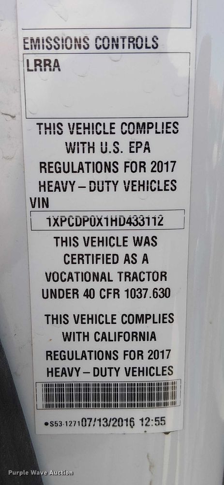 image for item DU3671 2017 Peterbilt  567 semi truck