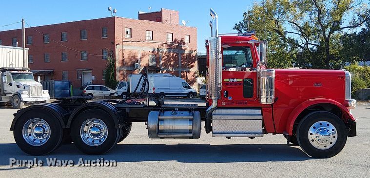 CAMIóN 2023 PETERBILT