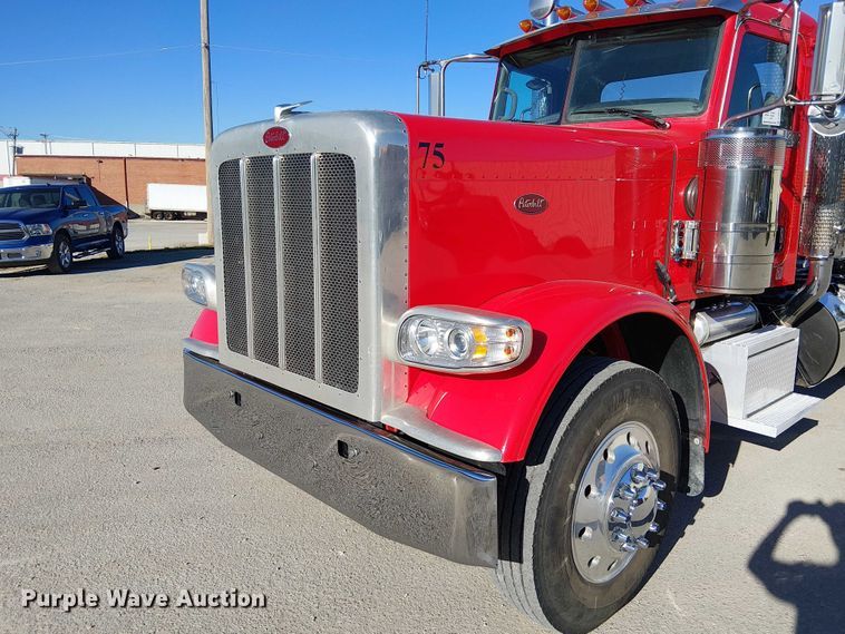 image for item DU3672 2023 Peterbilt 389 semi truck
