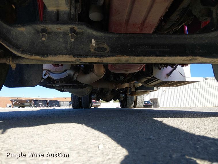 image for item DU3672 2023 Peterbilt 389 semi truck