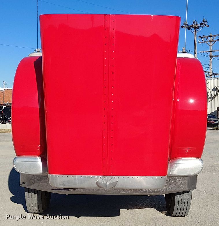 image for item DU3672 2023 Peterbilt 389 semi truck