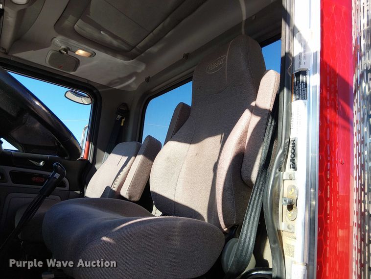 image for item DU3672 2023 Peterbilt 389 semi truck