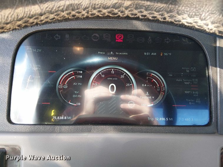 image for item DU3672 2023 Peterbilt 389 semi truck