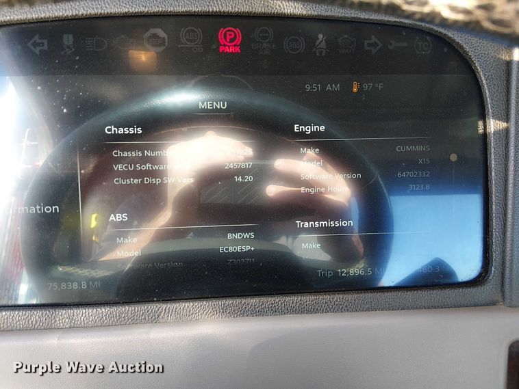 image for item DU3672 2023 Peterbilt 389 semi truck