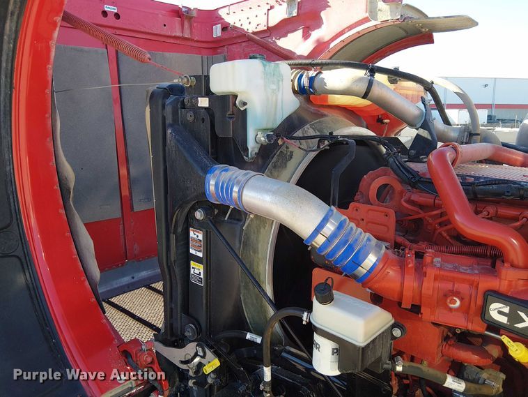 image for item DU3672 2023 Peterbilt 389 semi truck