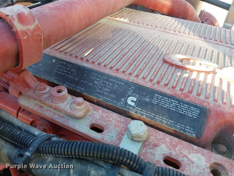 image for item DU3672 2023 Peterbilt 389 semi truck