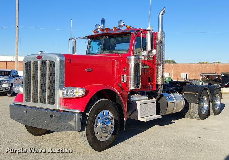 2023 Peterbilt 389