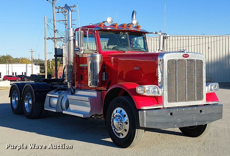 CAMIóN 2023 PETERBILT