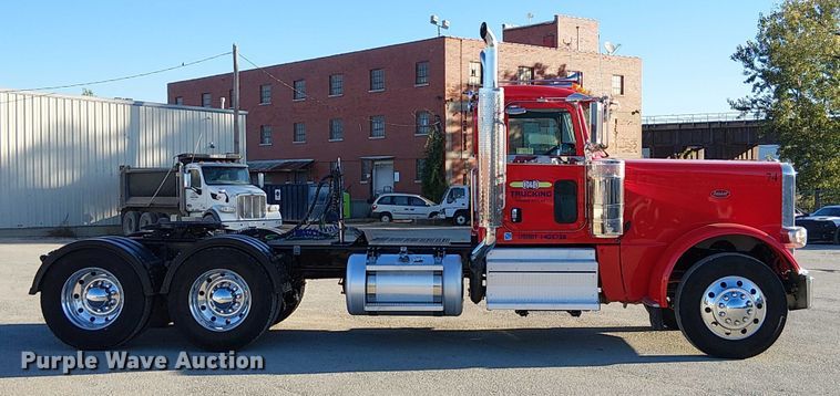 CAMIóN 2023 PETERBILT