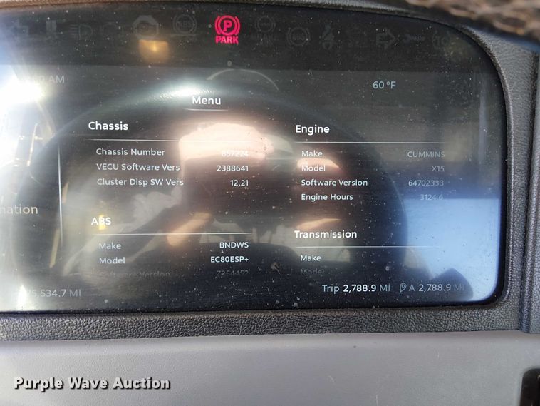 image for item DU3673 2023 Peterbilt 389 semi truck