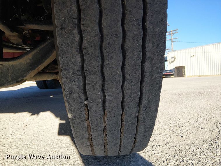 image for item DU3673 2023 Peterbilt 389 semi truck