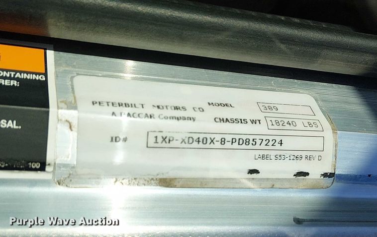 image for item DU3673 2023 Peterbilt 389 semi truck
