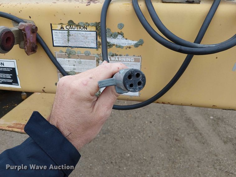 image for item DU3719 1998 Load King 2060-40-2 bottom dump trailer