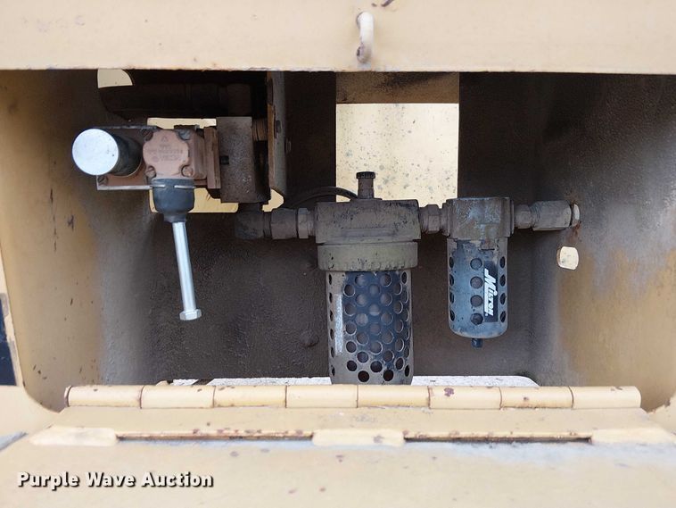 image for item DU3719 1998 Load King 2060-40-2 bottom dump trailer