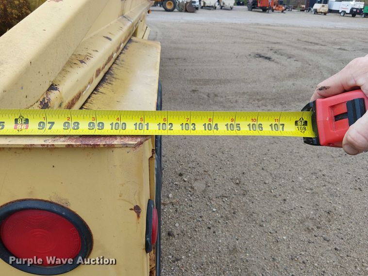 image for item DU3719 1998 Load King 2060-40-2 bottom dump trailer