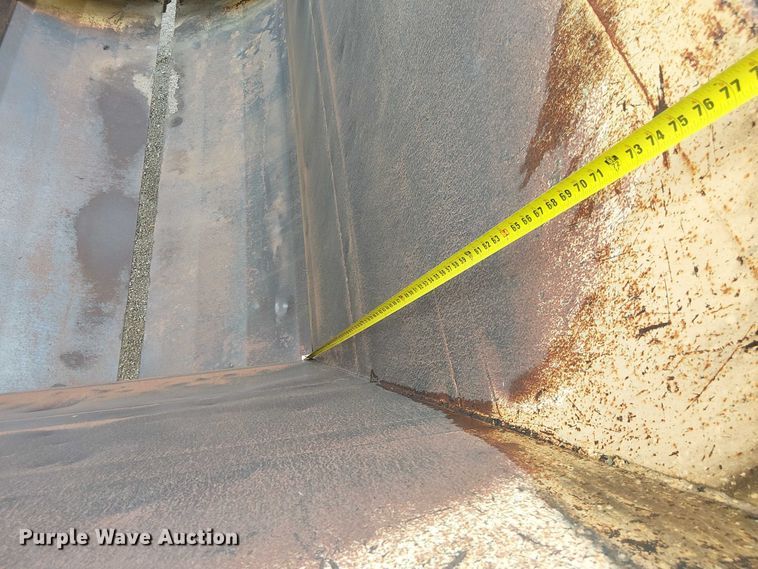 image for item DU3719 1998 Load King 2060-40-2 bottom dump trailer