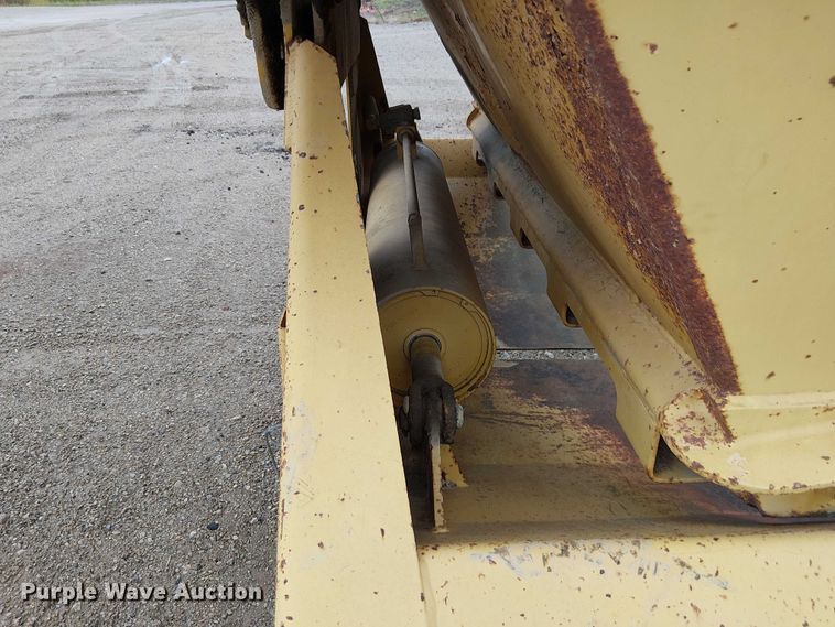 image for item DU3719 1998 Load King 2060-40-2 bottom dump trailer