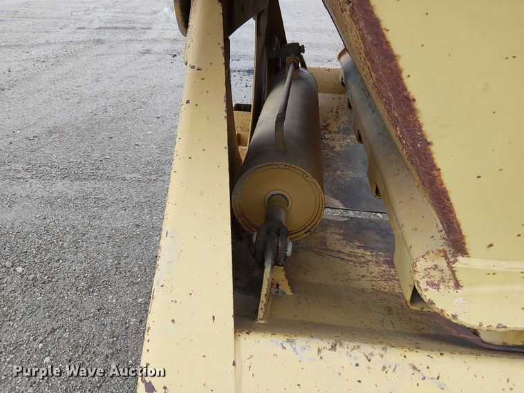 image for item DU3719 1998 Load King 2060-40-2 bottom dump trailer