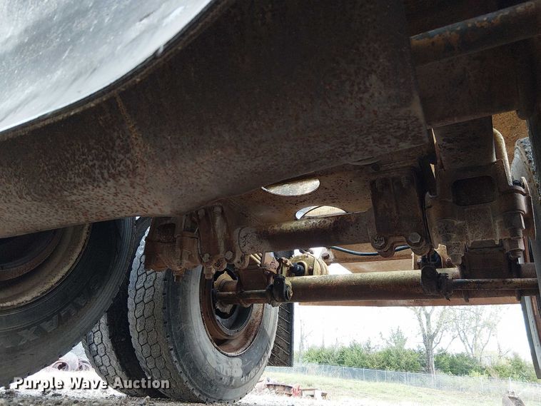 image for item DU3719 1998 Load King 2060-40-2 bottom dump trailer