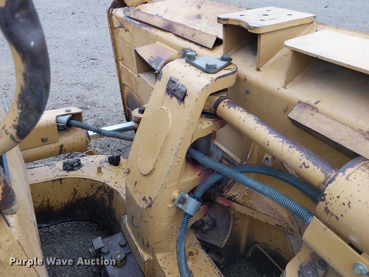 image for item DU3720 2011 Caterpillar D6N XL dozer