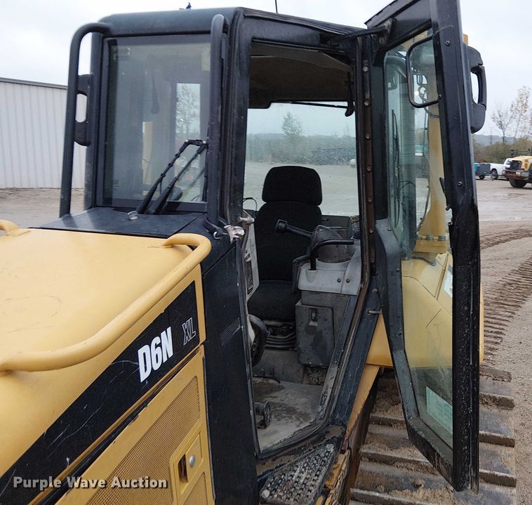 image for item DU3720 2011 Caterpillar D6N XL dozer