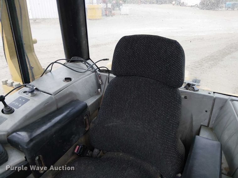 image for item DU3720 2011 Caterpillar D6N XL dozer