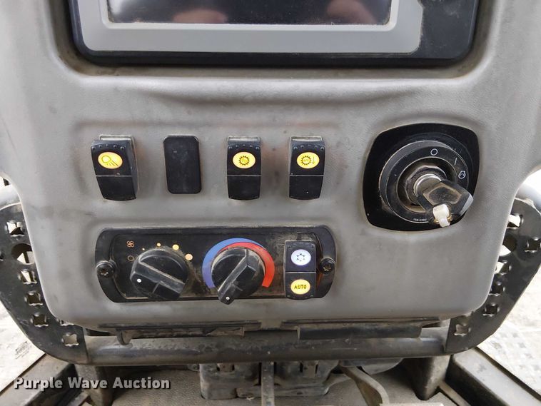 image for item DU3720 2011 Caterpillar D6N XL dozer