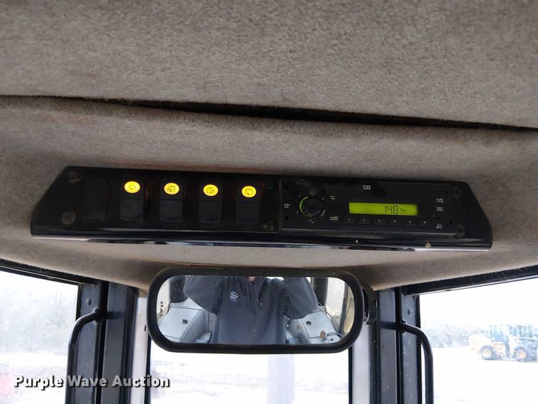 image for item DU3720 2011 Caterpillar D6N XL dozer