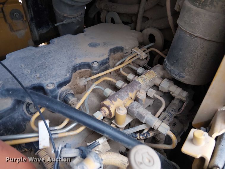 image for item DU3720 2011 Caterpillar D6N XL dozer