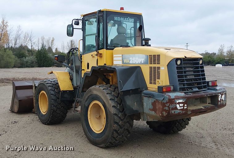 image for item DU3721 2004 Komatsu WA250PT-5L wheel loader