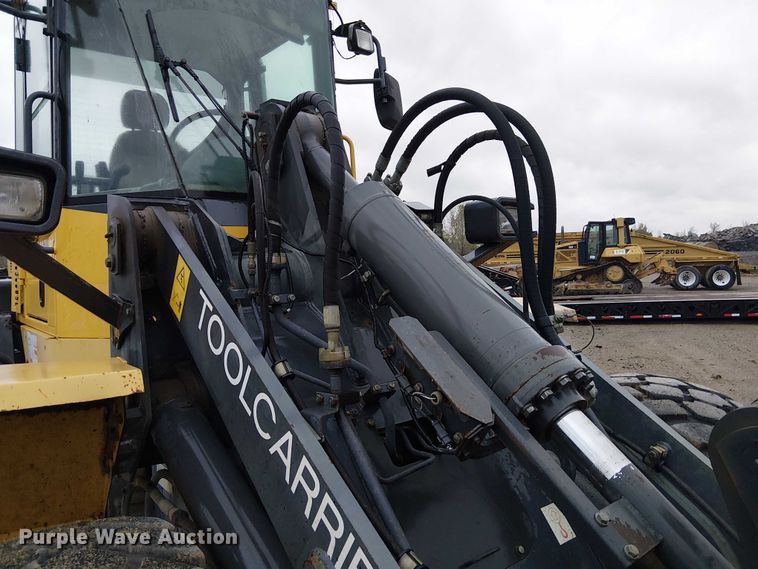 image for item DU3721 2004 Komatsu WA250PT-5L wheel loader