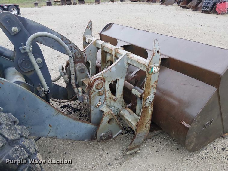 image for item DU3721 2004 Komatsu WA250PT-5L wheel loader