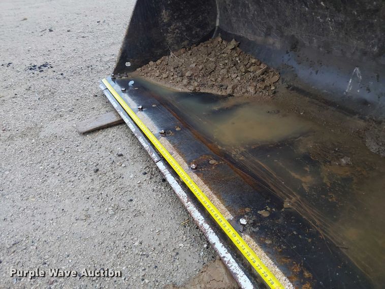 image for item DU3721 2004 Komatsu WA250PT-5L wheel loader