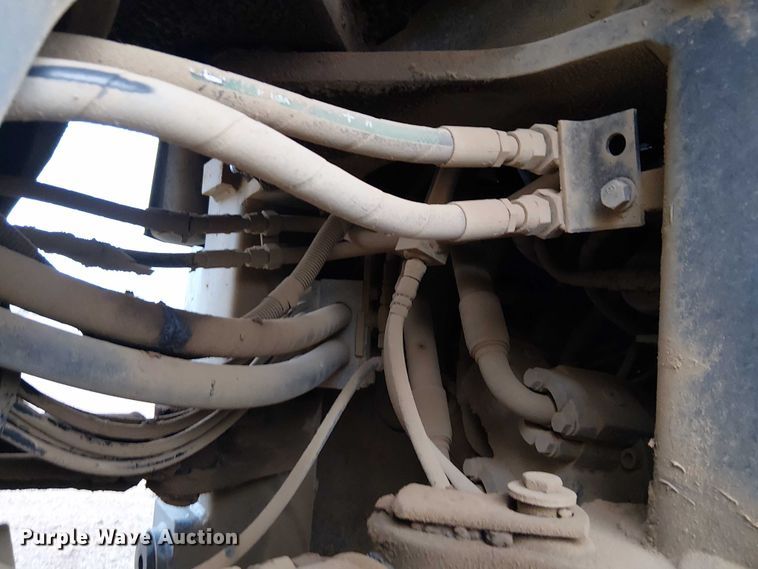 image for item DU3721 2004 Komatsu WA250PT-5L wheel loader