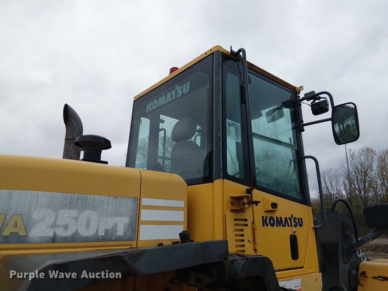 image for item DU3721 2004 Komatsu WA250PT-5L wheel loader