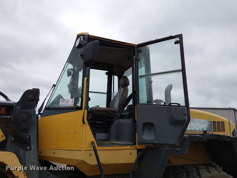 image for item DU3721 2004 Komatsu WA250PT-5L wheel loader