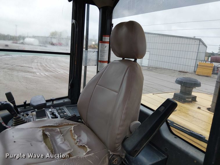 image for item DU3721 2004 Komatsu WA250PT-5L wheel loader