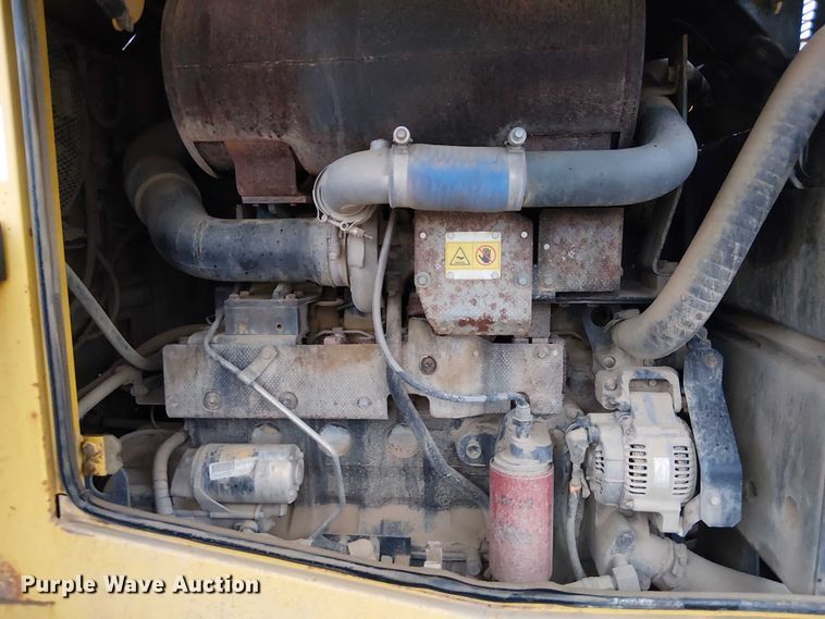 image for item DU3721 2004 Komatsu WA250PT-5L wheel loader