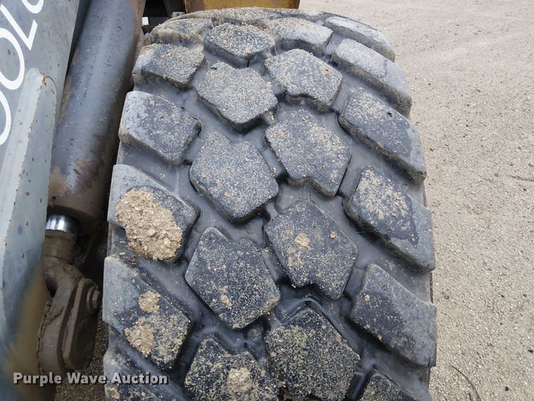 image for item DU3721 2004 Komatsu WA250PT-5L wheel loader