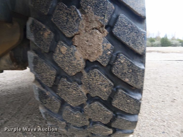 image for item DU3721 2004 Komatsu WA250PT-5L wheel loader