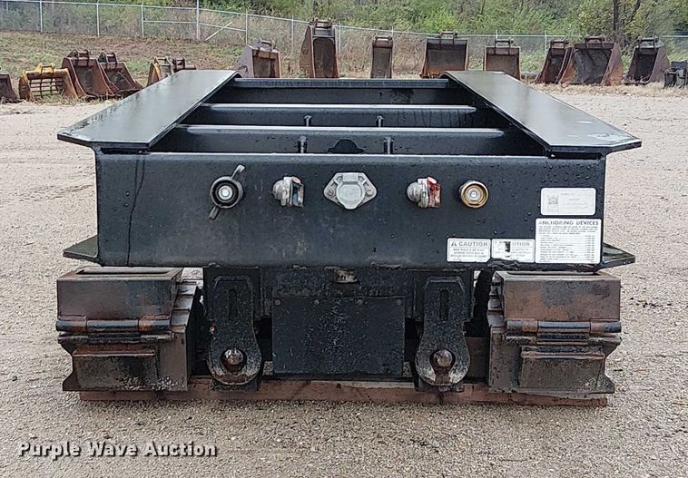image for item DU3722 2016 Trail King TK110HDG lowboy equipment trailer